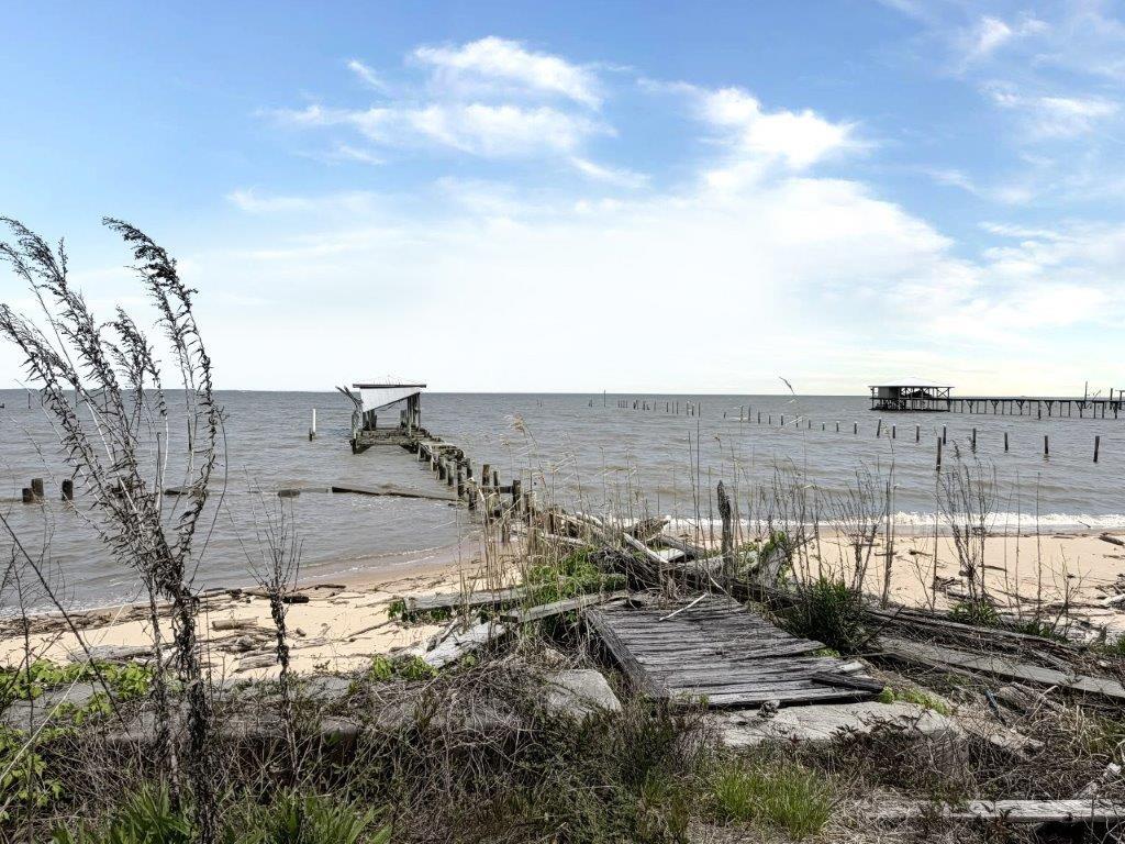 9057 Dauphin Island Parkway