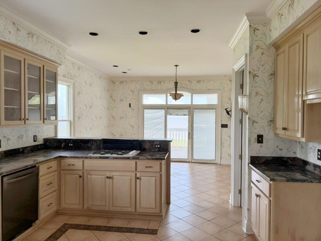 9057 Dauphin Island Parkway