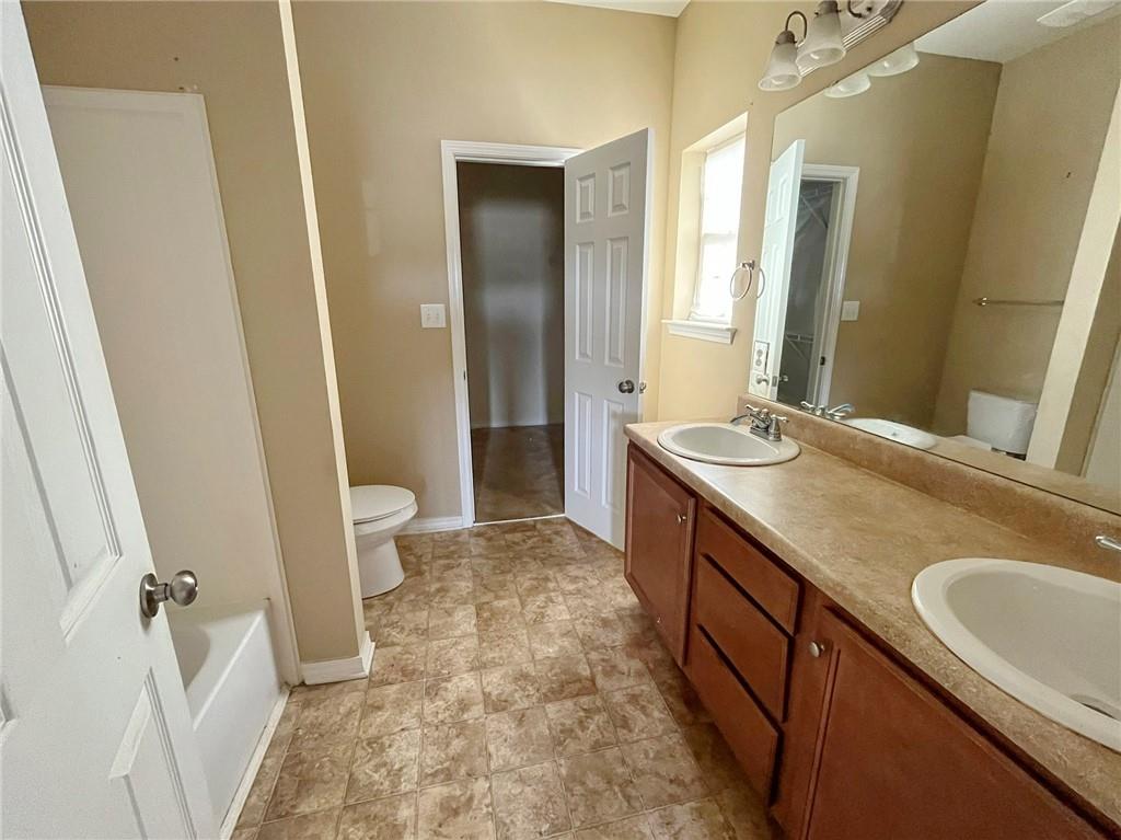 4925 Catahoula Drive