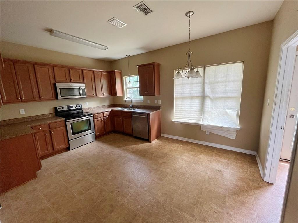 4925 Catahoula Drive