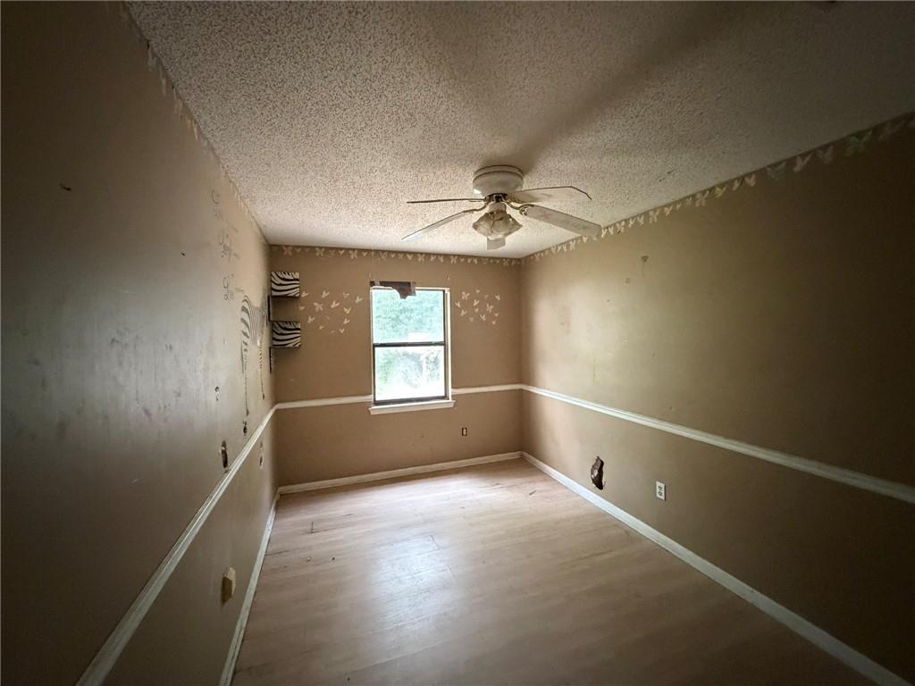 5550 Plantation Oaks Drive