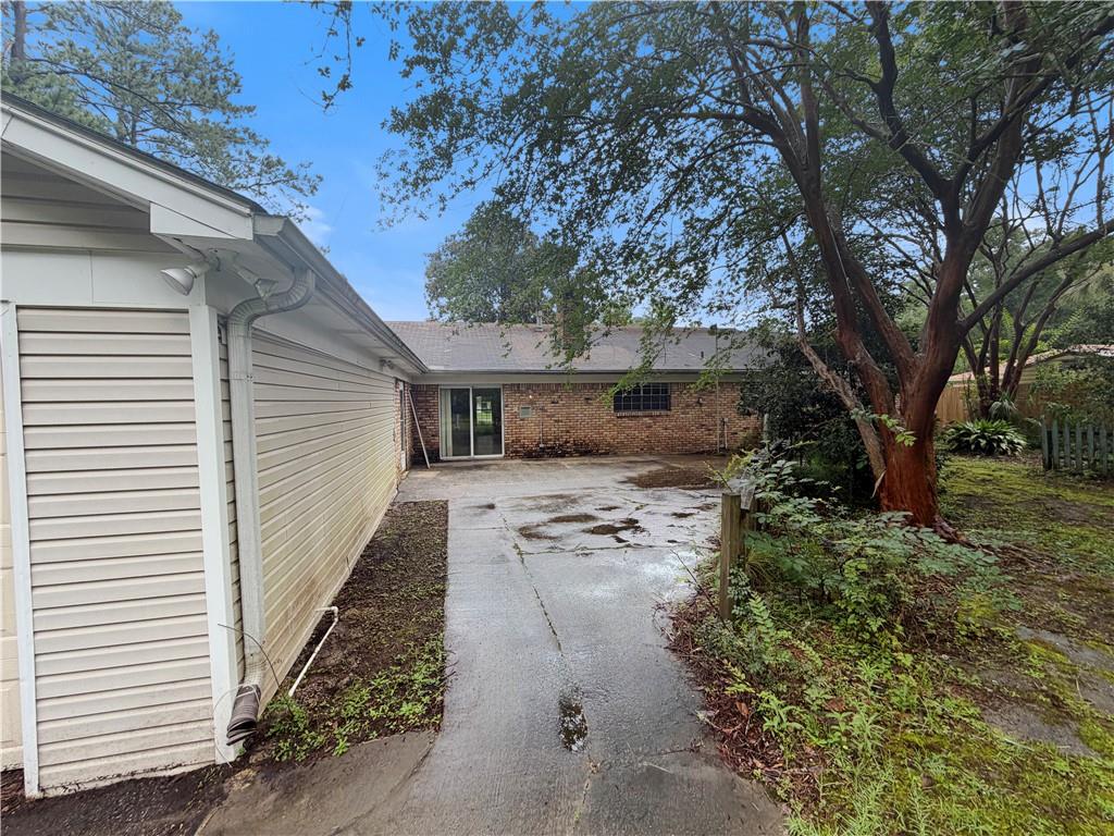 3505 Shadowwood Court