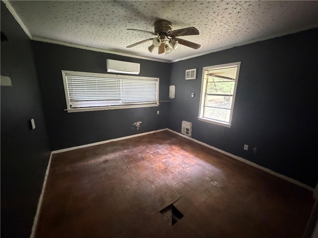 9360 Vickers Road