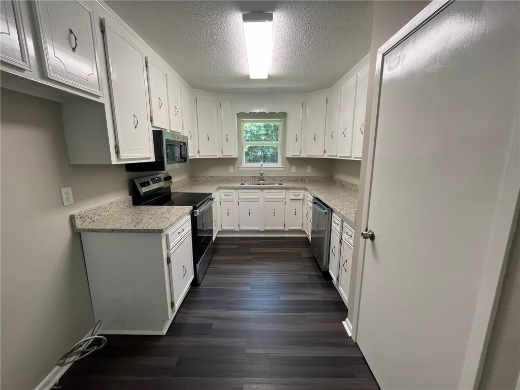 914 Joaneen Drive