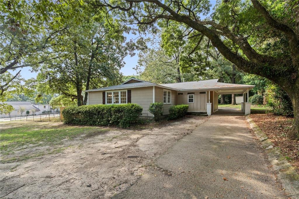 3861 Hilton Drive