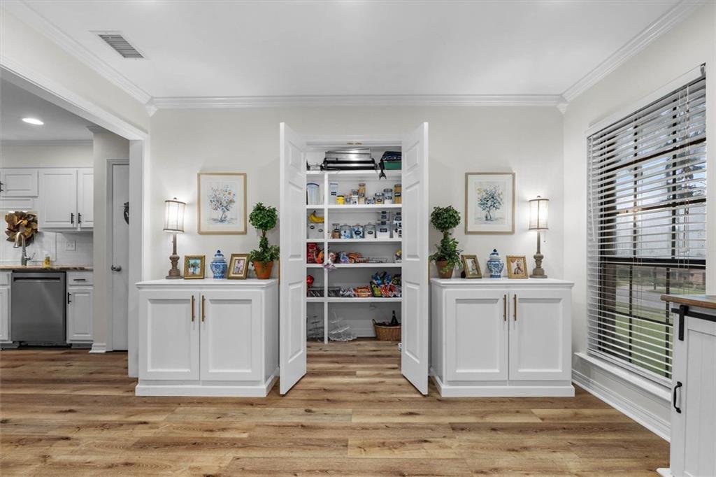 1050 Regal Drive