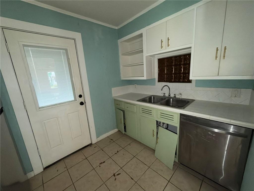2300 Emogene Street