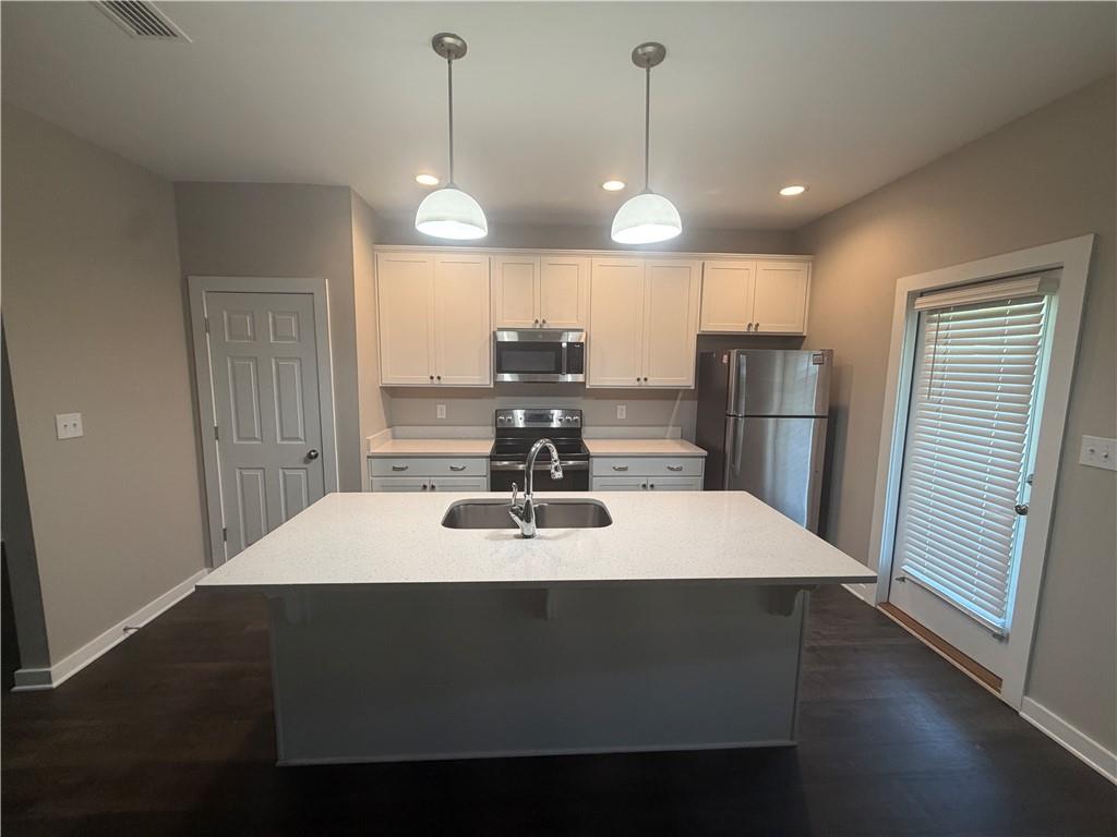 1283 Cater Lee Way