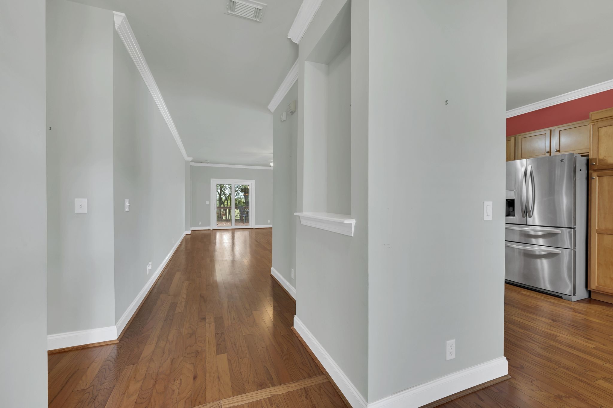 1223 Olympia Pl