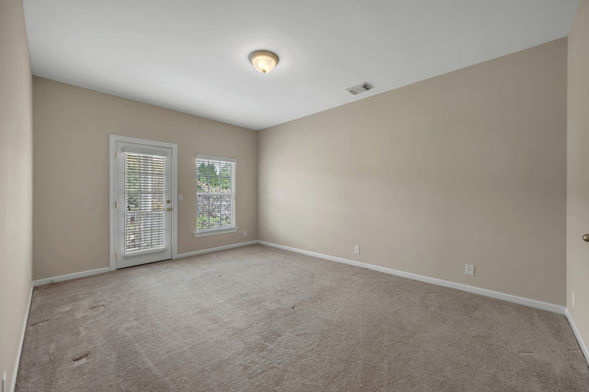 1375 Liberty Pike