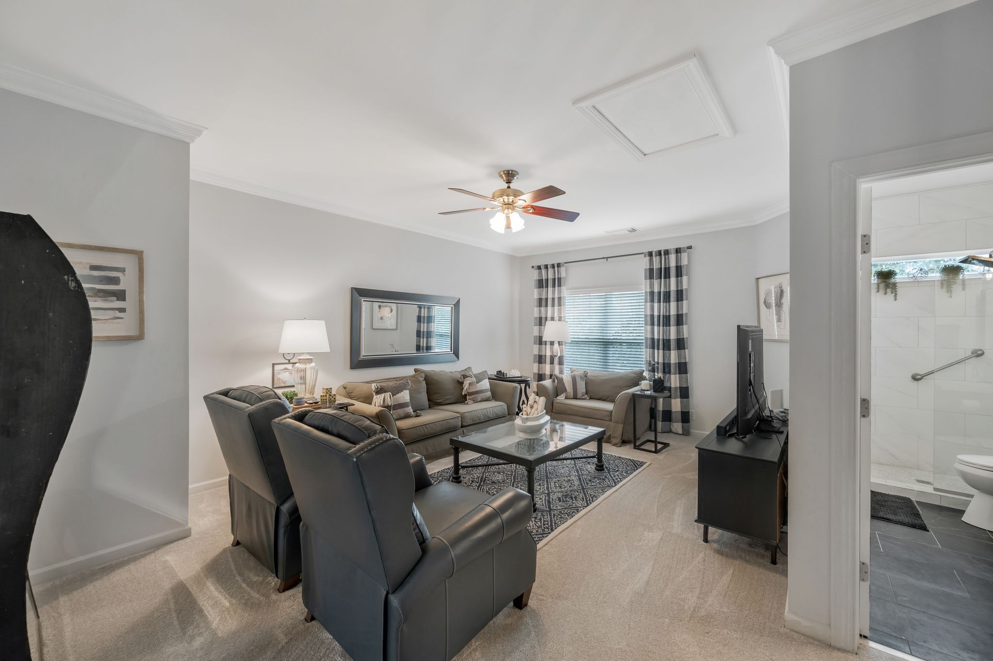 3044 Oxford Glen Dr