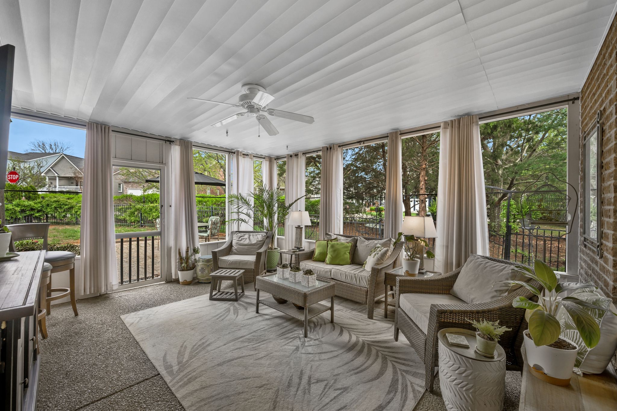 3044 Oxford Glen Dr