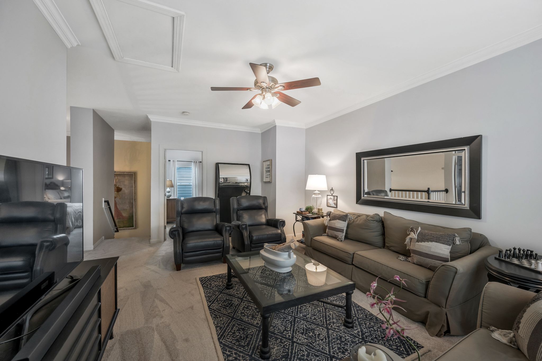 3044 Oxford Glen Dr