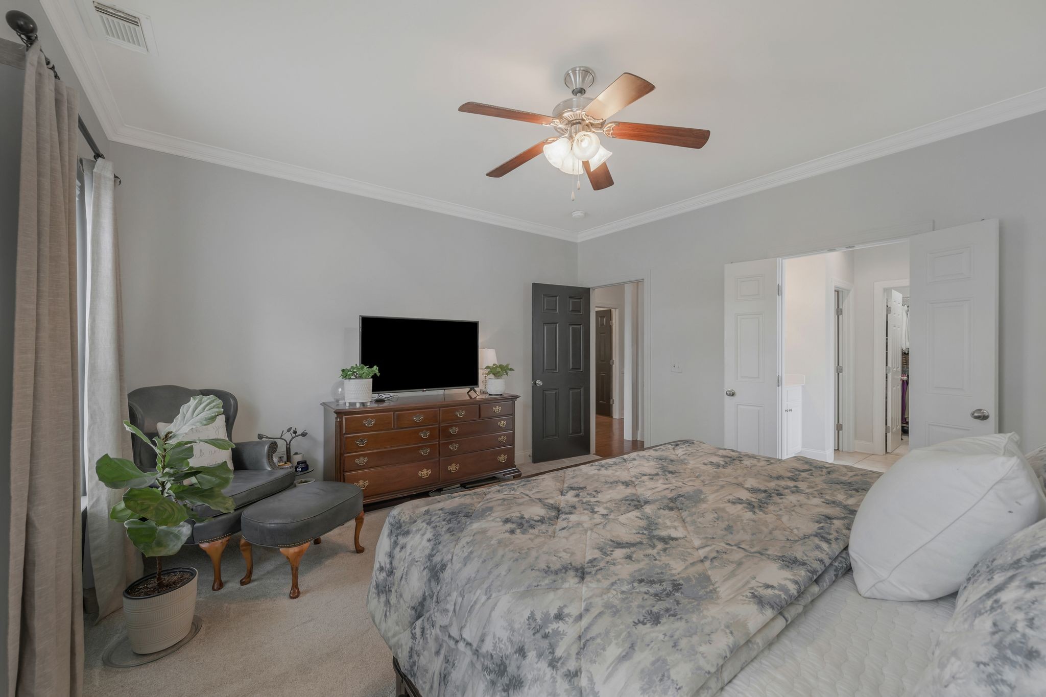 3044 Oxford Glen Dr