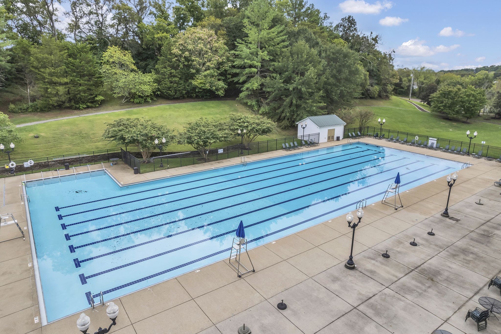 1552 Liberty Pike