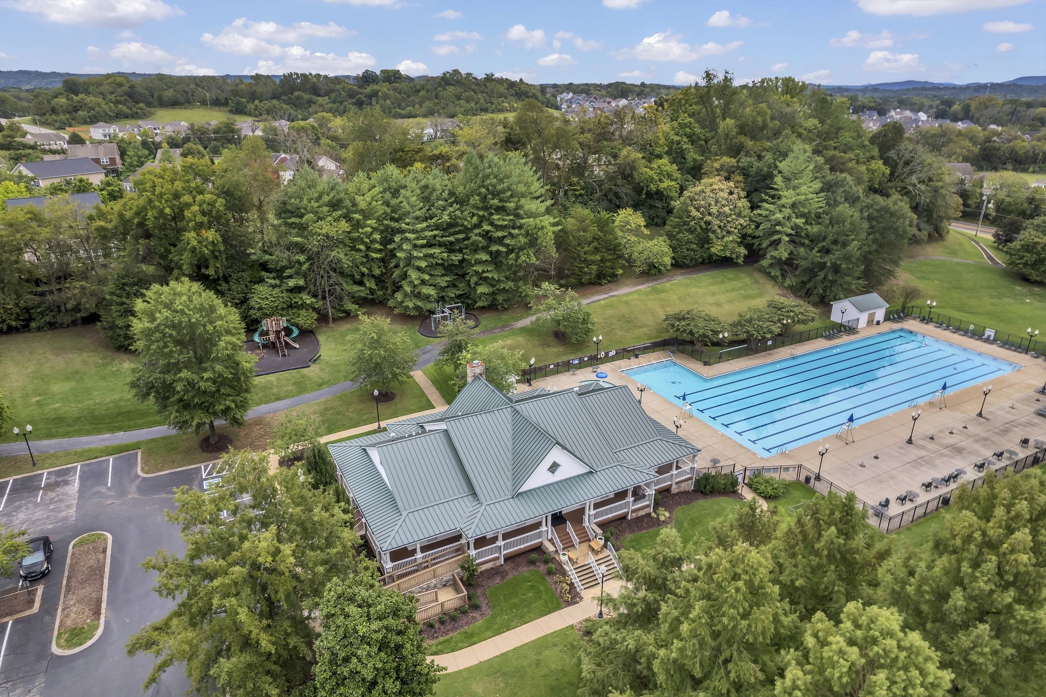 1552 Liberty Pike