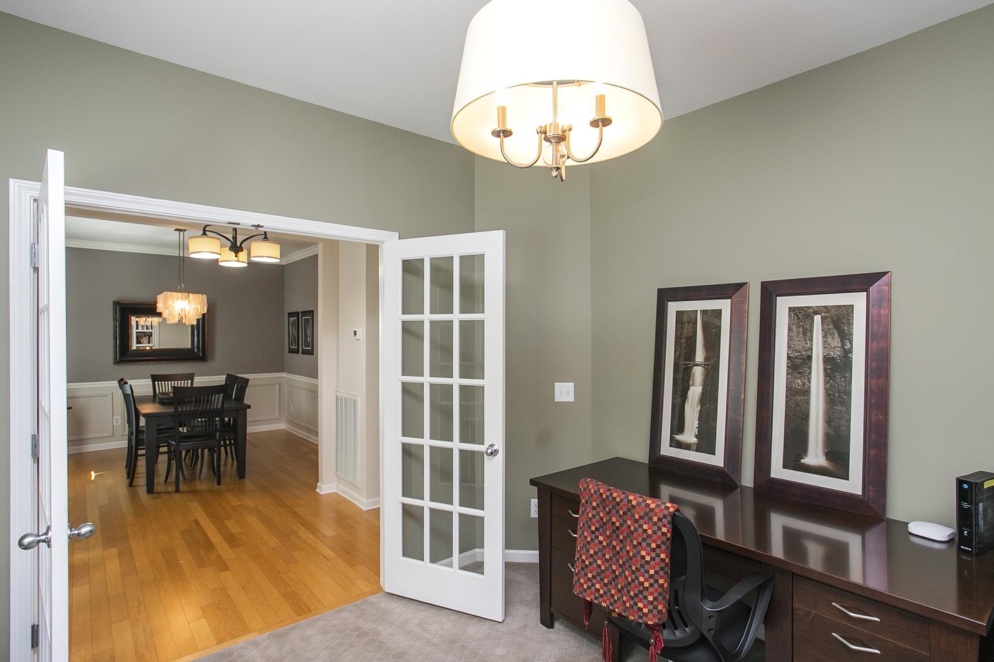 1552 Liberty Pike
