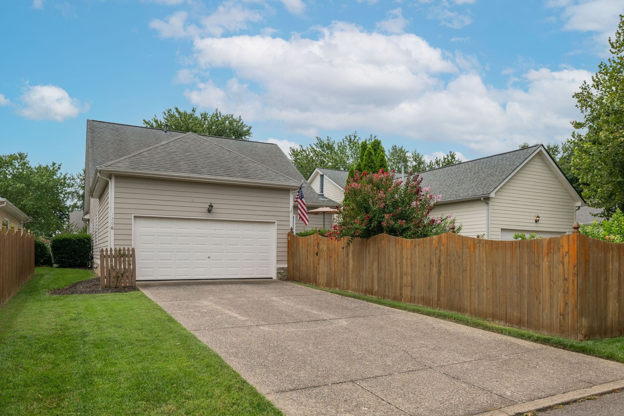 1206 Olympia Pl