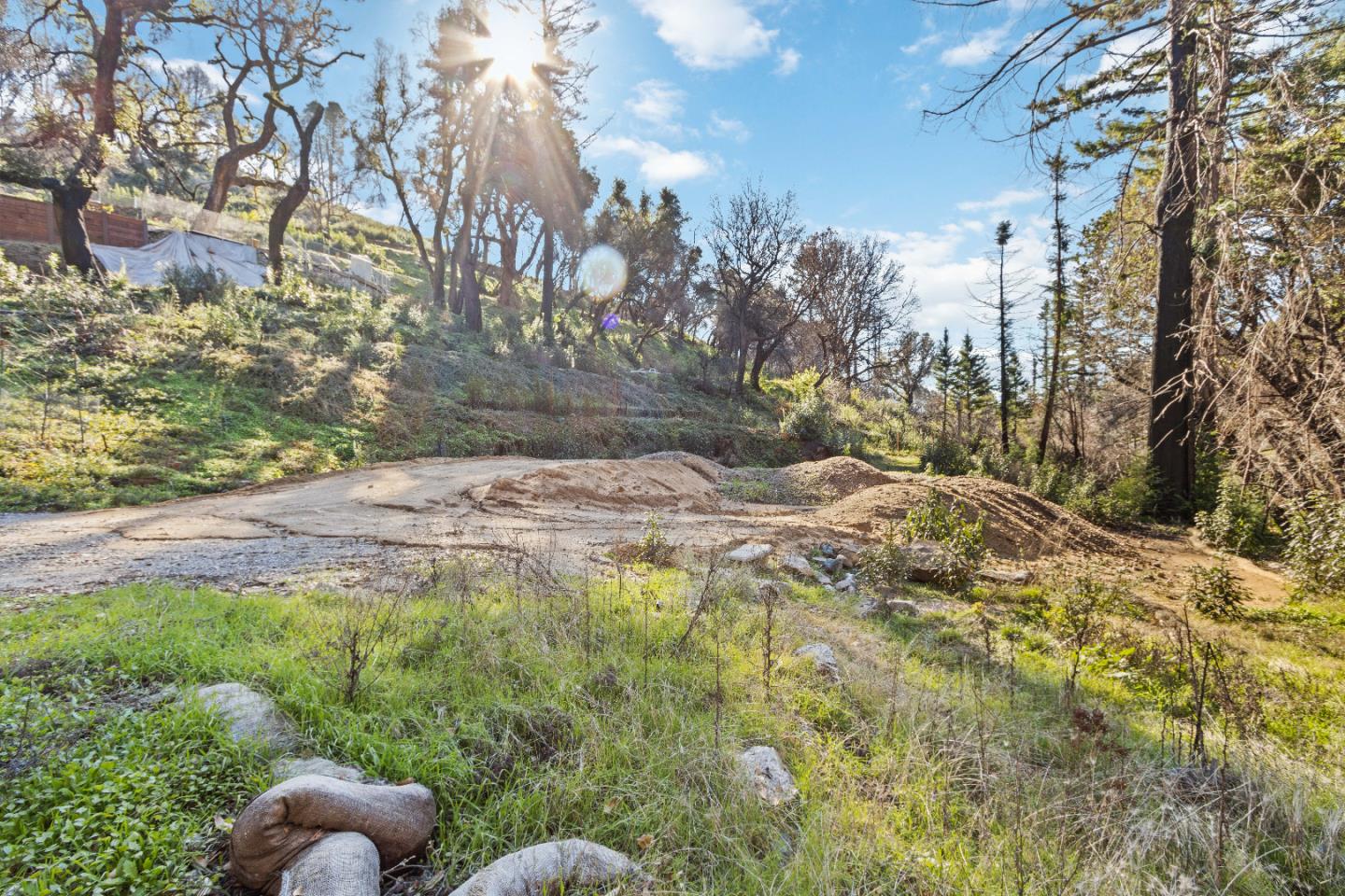 345 San Vicente Terrace