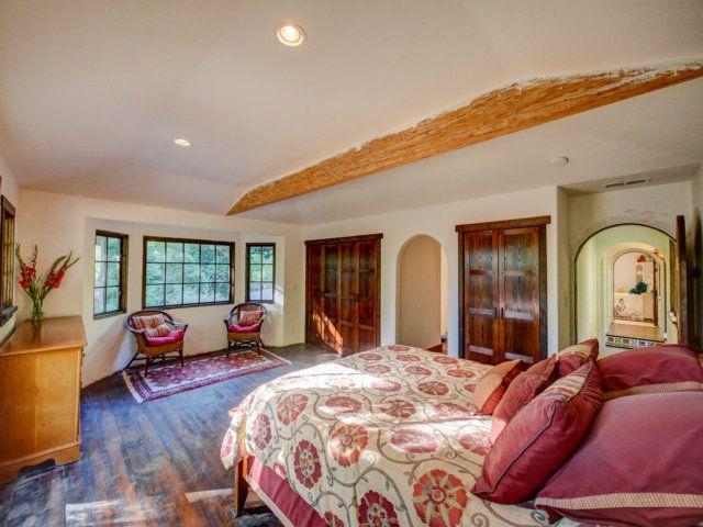 345 San Vicente Terrace