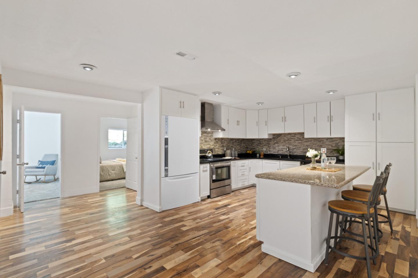 340 Spring Creek RD