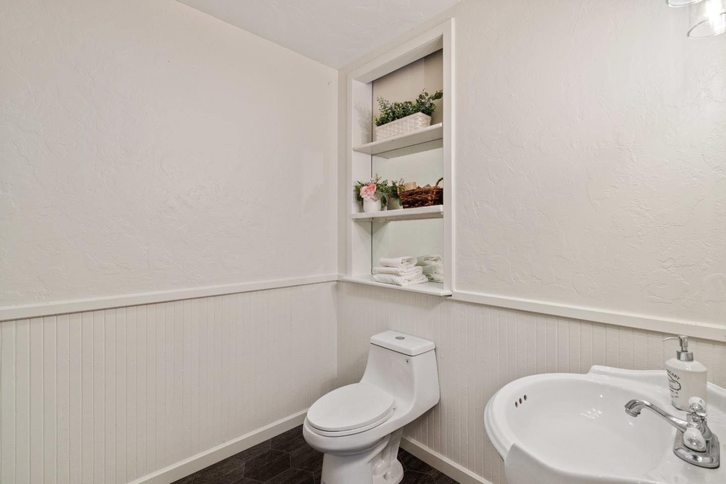 15194 Big Basin Way