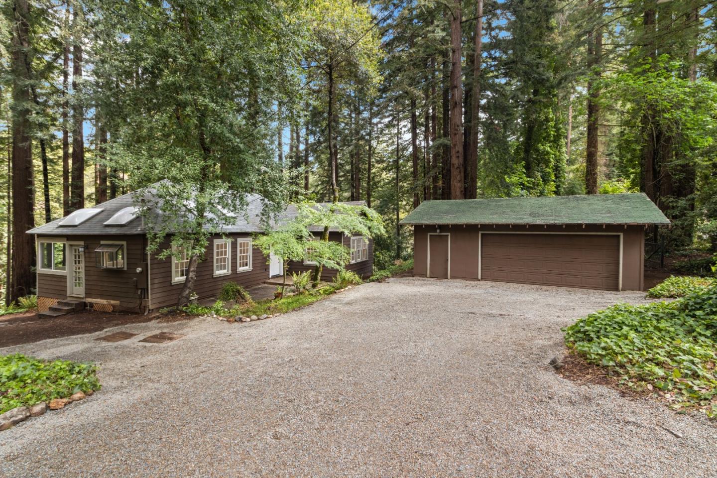 15194 Big Basin Way