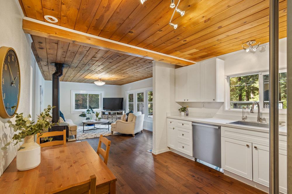 10130 Love Creek RD