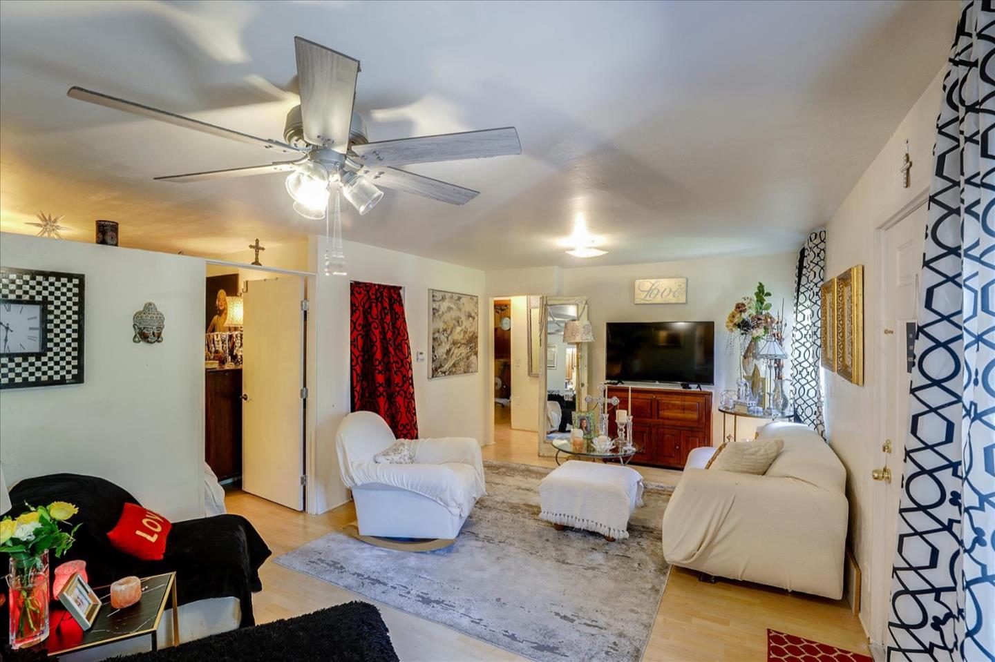 19007 Beatrice DR