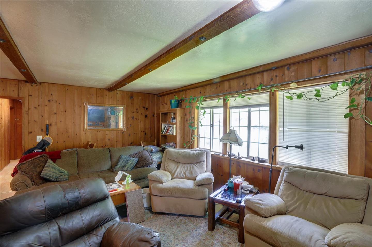 19007 Beatrice DR