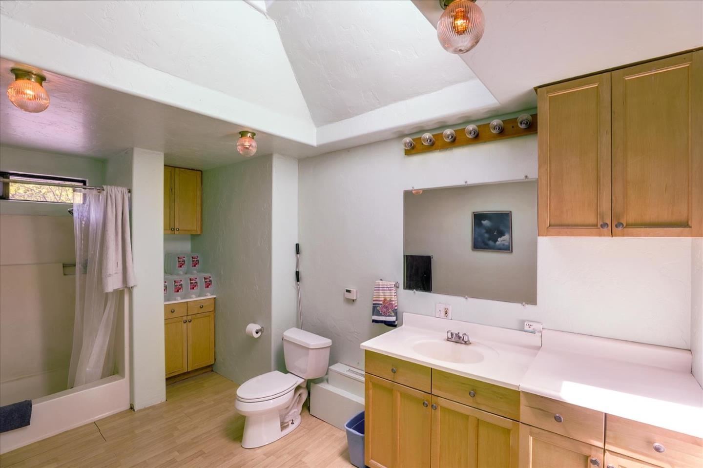 19007 Beatrice DR