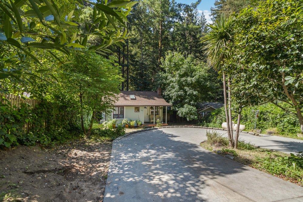 131 Evergreen Road