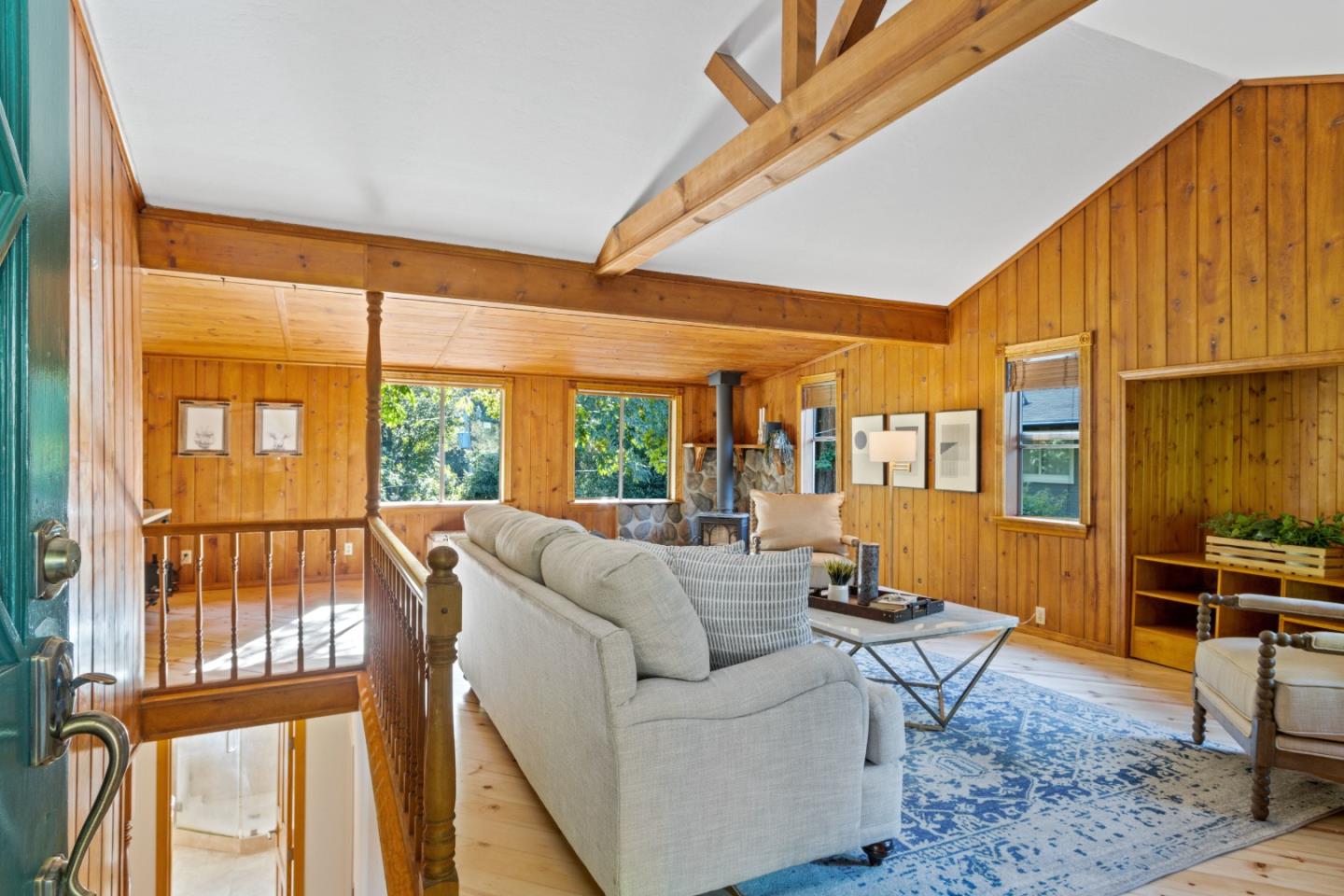 405 Creekside WAY