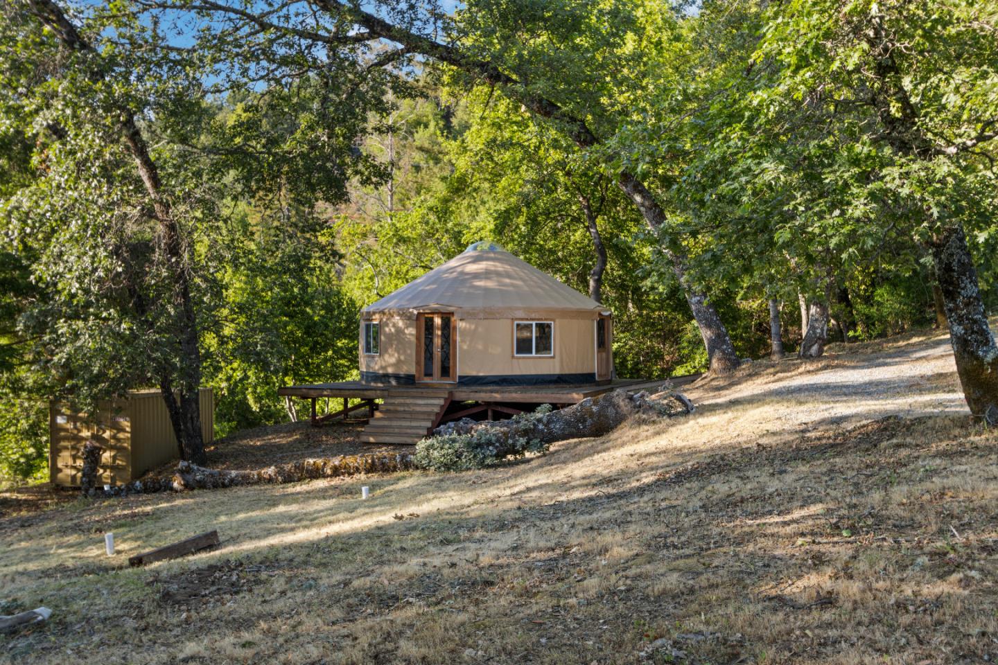 21000 Bear Creek RD