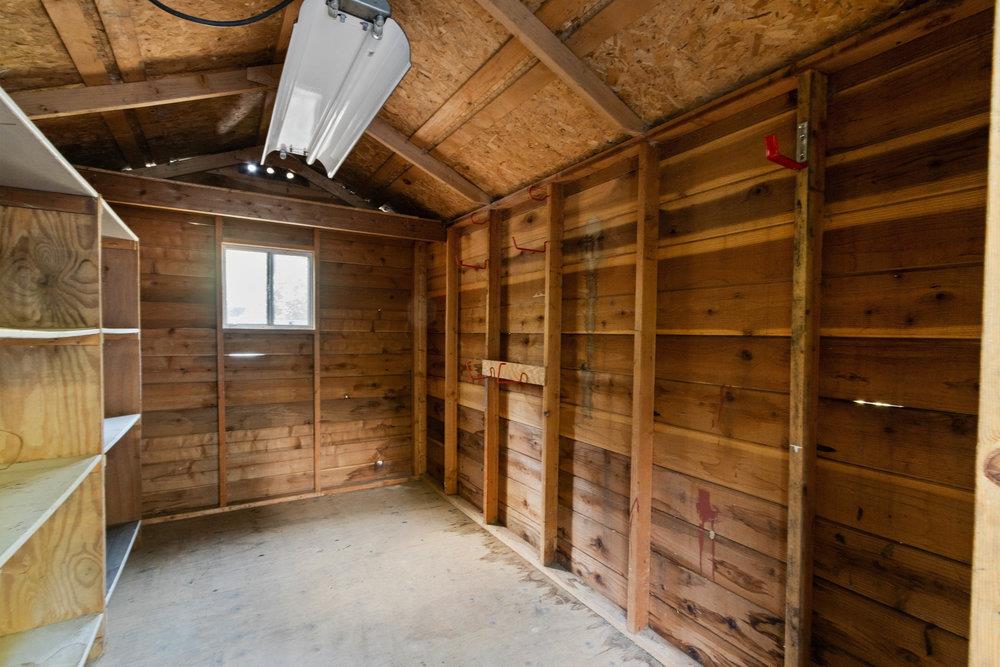208 Cloister LN