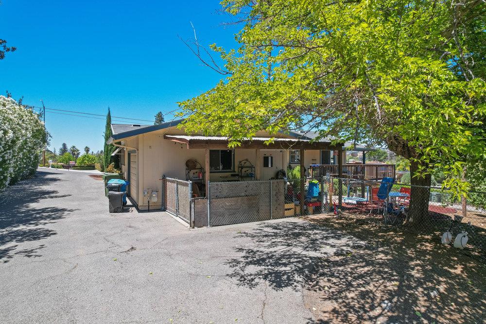 19513 Mockingbird Hill LN