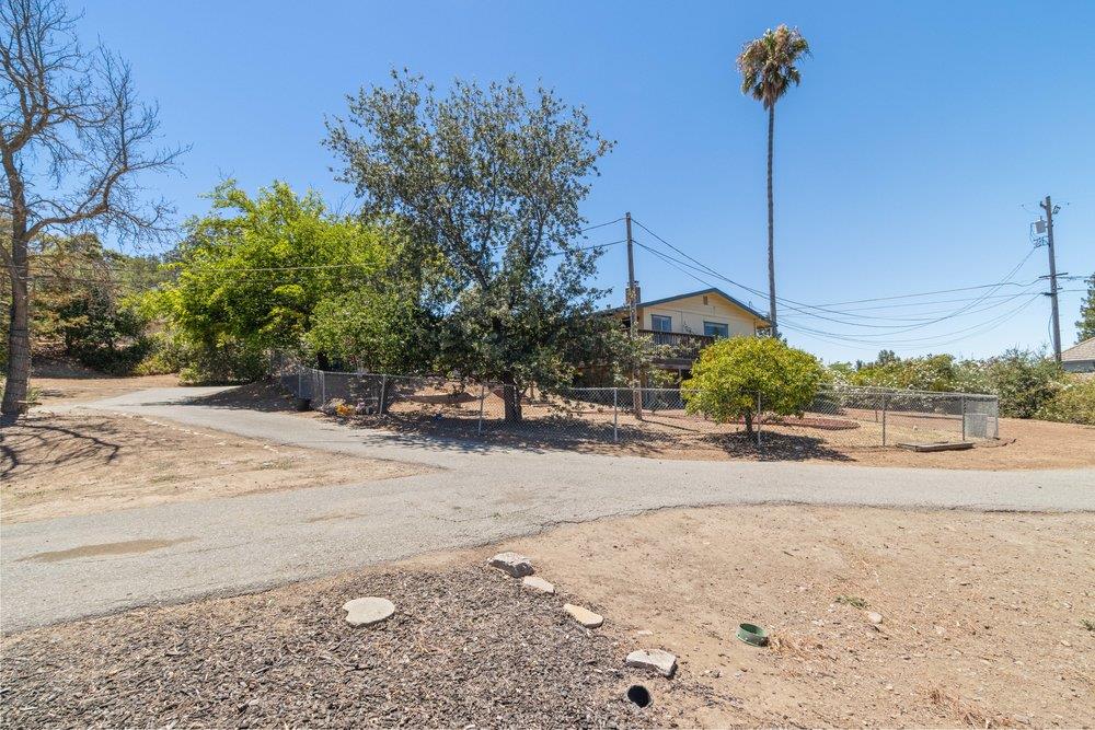 19513 Mockingbird Hill LN
