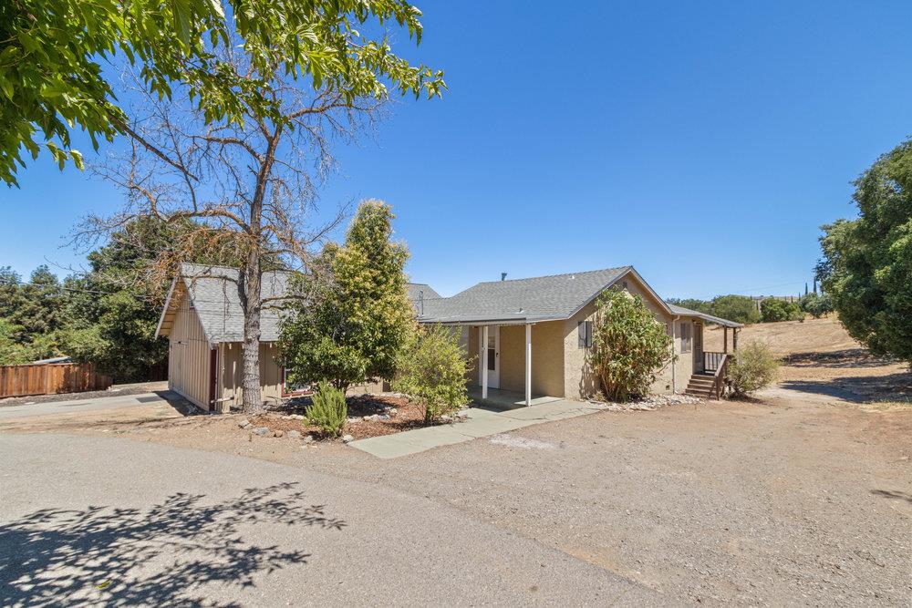 19513 Mockingbird Hill LN