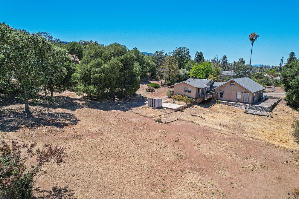 19513 Mockingbird Hill LN