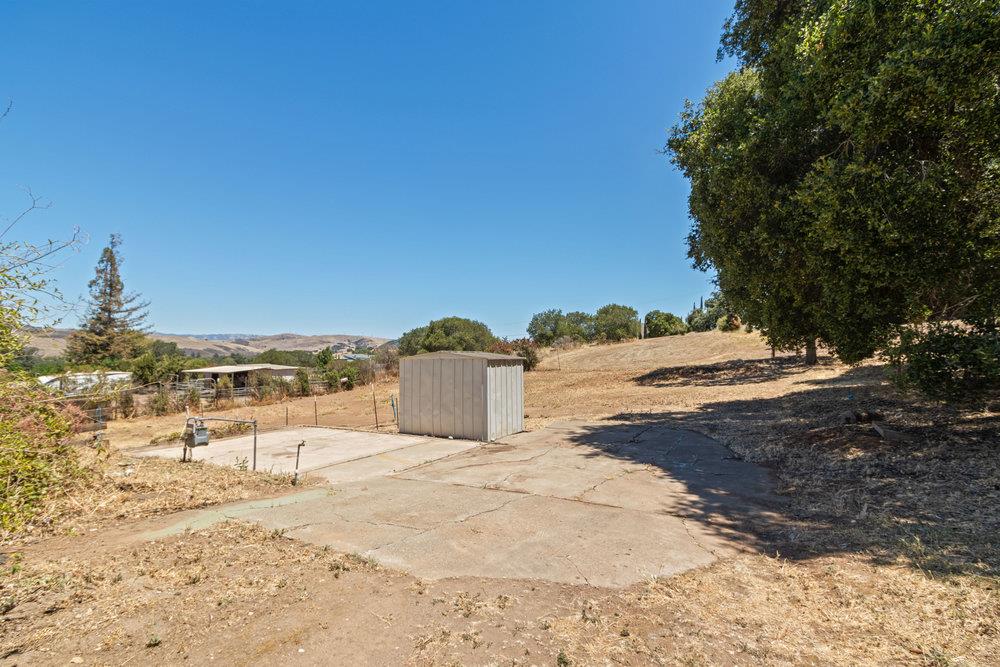 19513 Mockingbird Hill LN