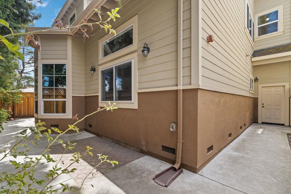 102 Santina CT
