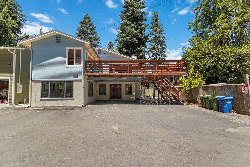 191 River LN