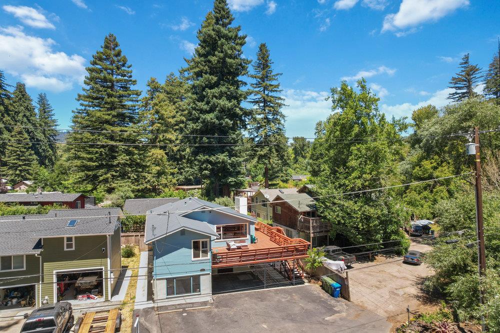 191 River LN