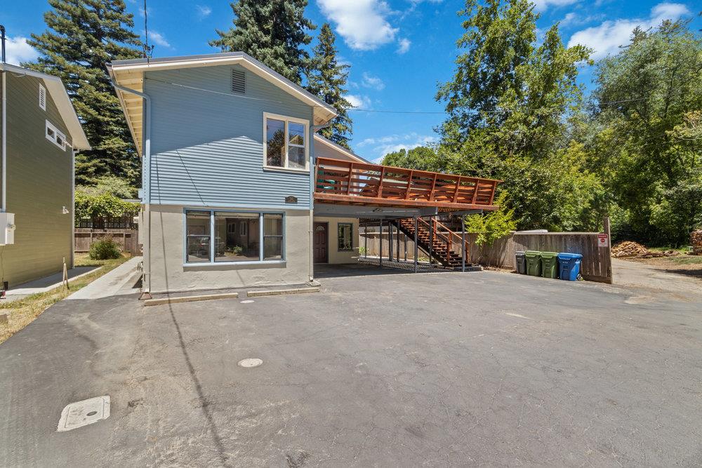 191 River LN