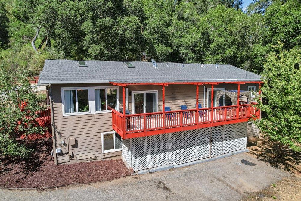 354 Douglas AVE