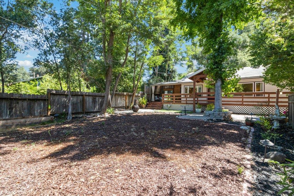 8460 Glen Arbor RD