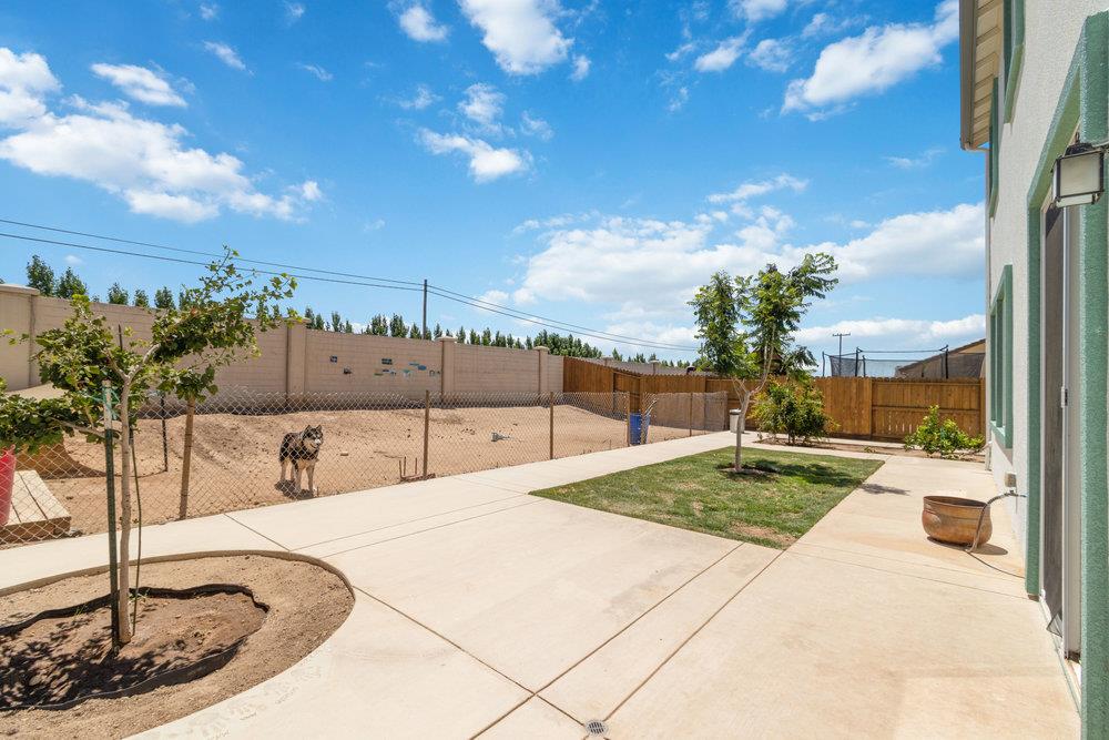 662 Luna WAY