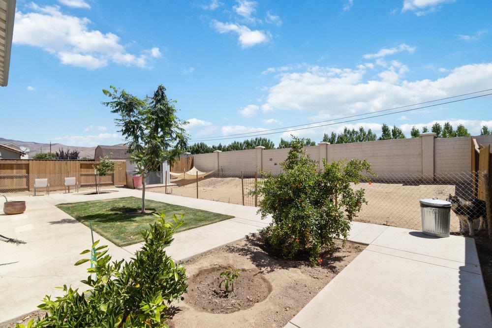 662 Luna WAY