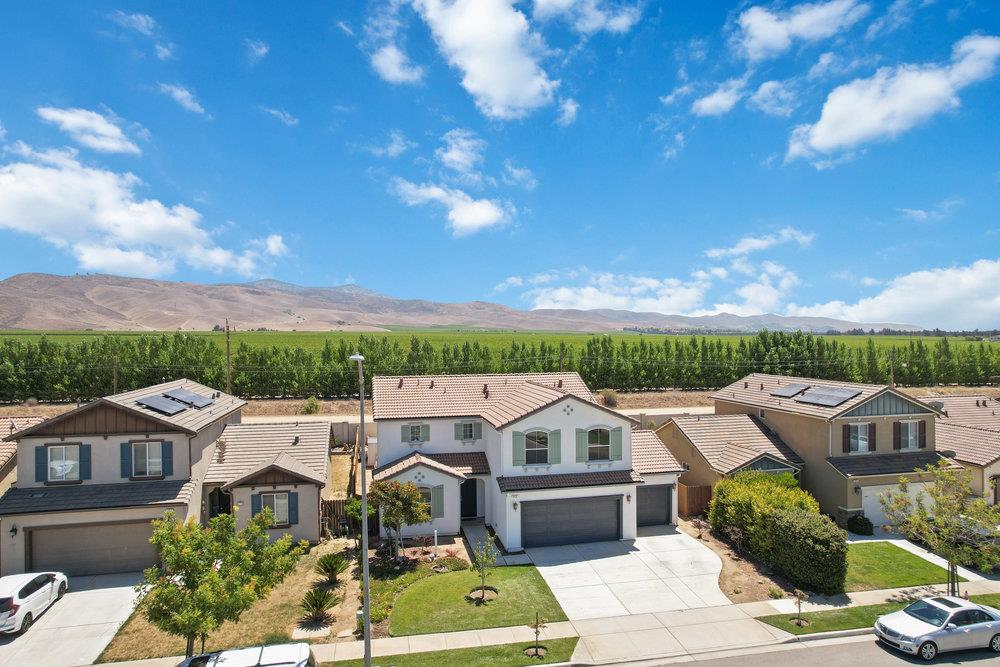 662 Luna WAY