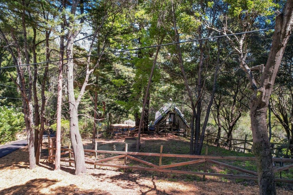 558 Richardson RD